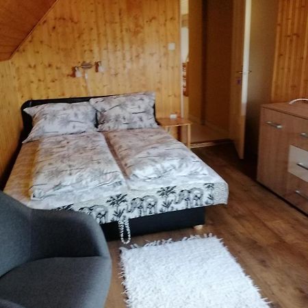Goldenvendégház Balatonszabadi Fürdőtelep Esterno foto